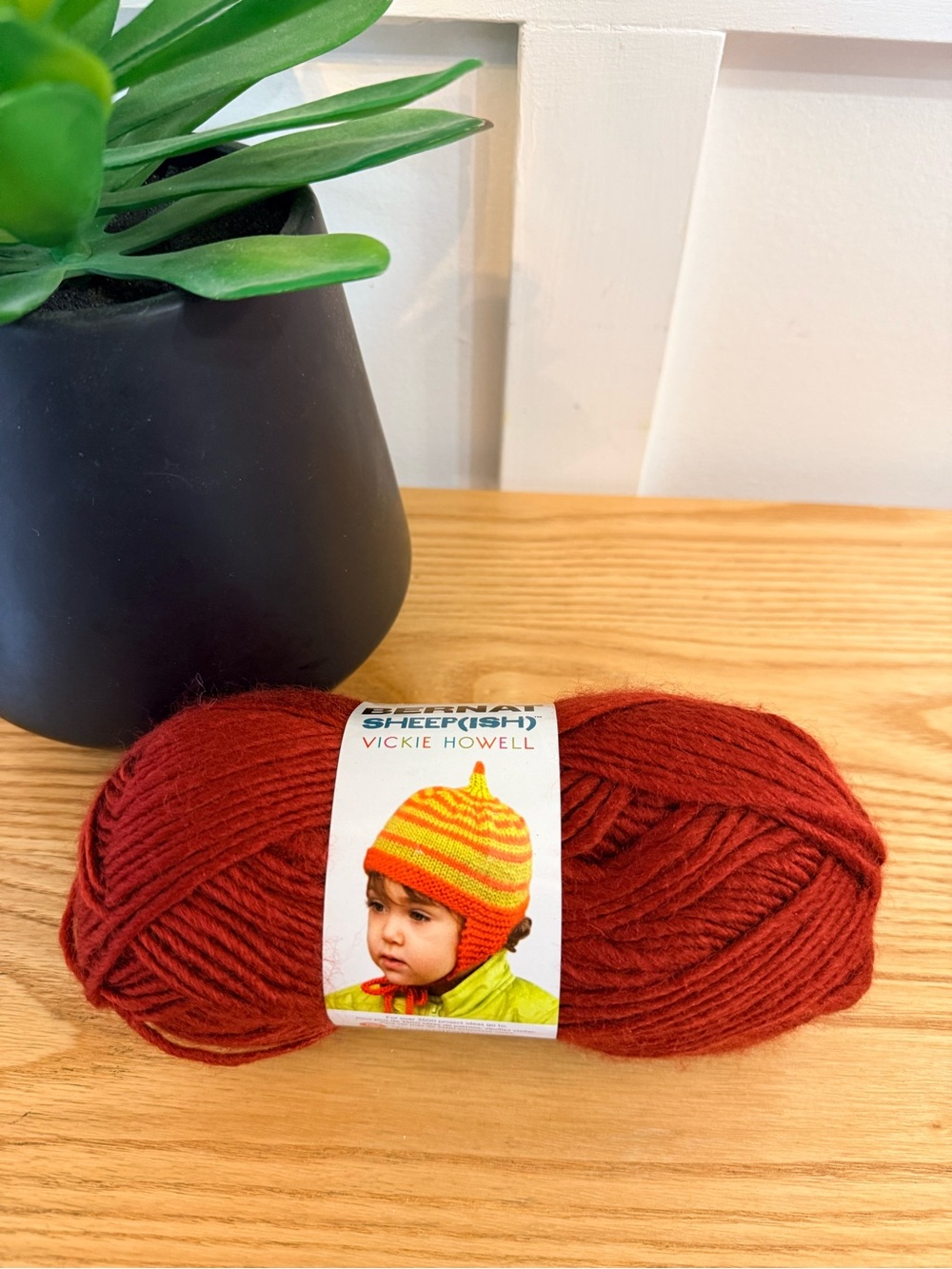 💫10/$25 • Bernat Sheep(ish) Vickie Howell Dark Red(ish) Yarn